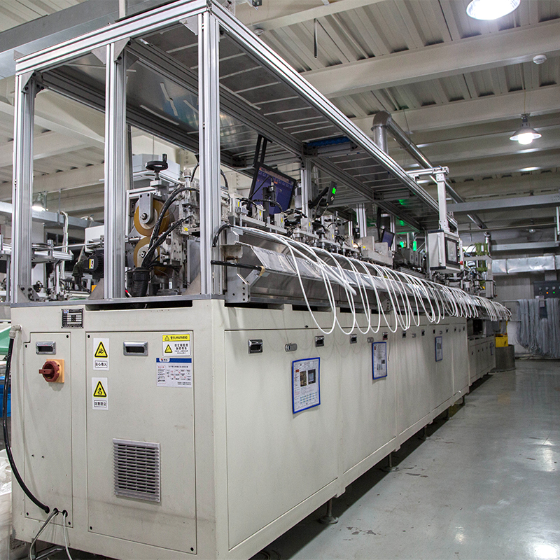 Ligne de production automatique à trois prises standard européenne